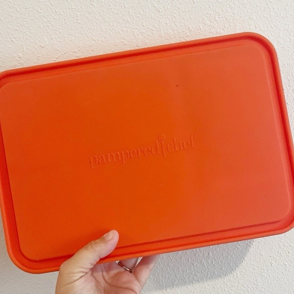 Pampered Chef Ice Cream
Sandwich Maker Mold - Picture 1 of 3